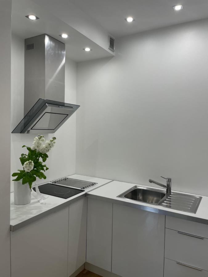 Apartament Przystan W Ustce - 120 M2 - 200 M Od Plazy Mickiewicza 2 Ustka Eksteriør billede