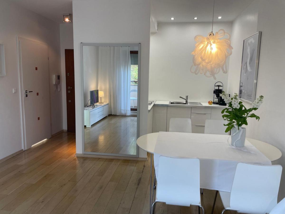 Apartament Przystan W Ustce - 120 M2 - 200 M Od Plazy Mickiewicza 2 Ustka Eksteriør billede
